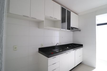 Apartamento para alugar com 65m², 2 quartos e 2 vagasCozinha