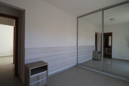 Apartamento para alugar com 65m², 2 quartos e 2 vagasQuarto 2 - Suíte