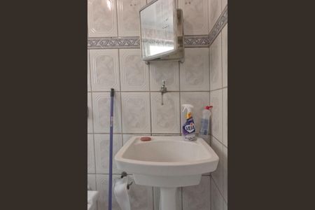 Banheiro de apartamento para alugar com 2 quartos, 90m² em José Menino, Santos