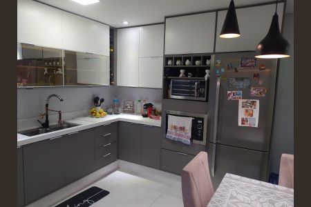 Apartamento para alugar com 84m², 2 quartos e 1 vagaCozinha