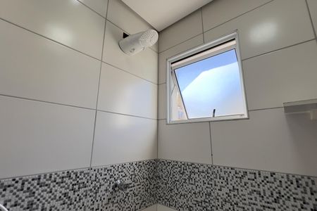 Banheiro social de apartamento para alugar com 2 quartos, 84m² em Jardim Silvestre, Guarulhos