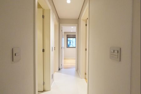 Corredor de apartamento para alugar com 3 quartos, 147m² em Vila Mariana, São Paulo