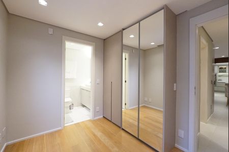 Apartamento à venda com 147m², 3 quartos e 2 vagasSuíte 1