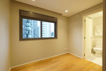 Apartamento à venda com 147m², 3 quartos e 2 vagasSuíte 1