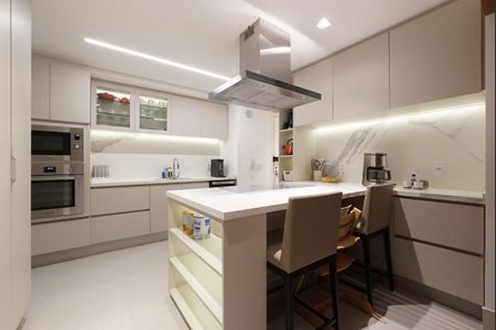Apartamento à venda com 147m², 3 quartos e 2 vagasCozinha