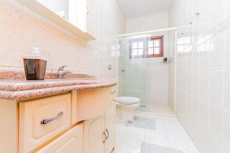 Casa para alugar com 112m², 2 quartos e 4 vagasBanheiro social