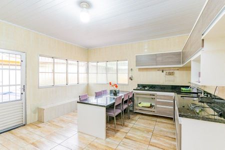 Casa para alugar com 112m², 2 quartos e 4 vagasCozinha