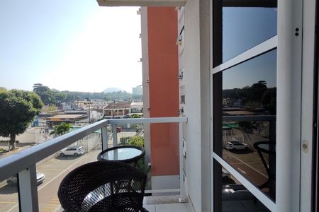 Apartamento para alugar com 61m², 2 quartos e 1 vaga Apartamento para alugar com 61m², 2 quartos e 1 vagaVaranda