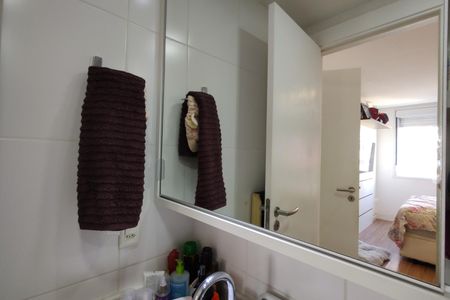 Apartamento para alugar com 61m², 2 quartos e 1 vaga Apartamento para alugar com 61m², 2 quartos e 1 vagaBanheiro da Suíte