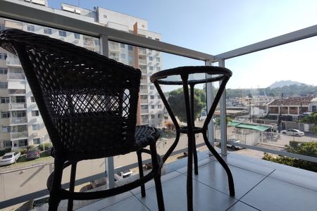 Apartamento para alugar com 61m², 2 quartos e 1 vaga Apartamento para alugar com 61m², 2 quartos e 1 vagaVaranda