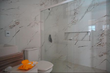 Casa à venda com 700m², 3 quartos e 3 vagasBanheiro 1