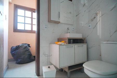 Casa à venda com 700m², 3 quartos e 3 vagasBanheiro 1
