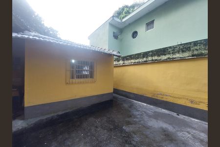 Casa para alugar com 55m², 2 quartos e 2 vagasQuintal