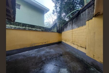 Casa para alugar com 55m², 2 quartos e 2 vagasQuintal