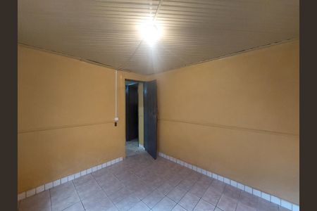 Casa para alugar com 55m², 2 quartos e 2 vagasSala