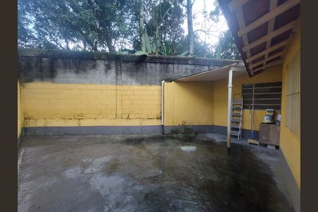 Casa para alugar com 55m², 2 quartos e 2 vagasQuintal