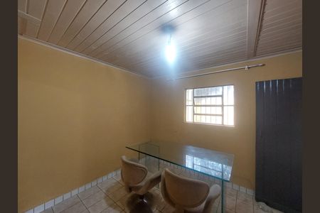 Casa para alugar com 55m², 2 quartos e 2 vagasCozinha