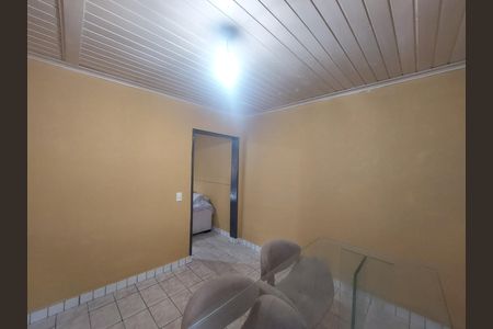 Casa para alugar com 55m², 2 quartos e 2 vagasCozinha