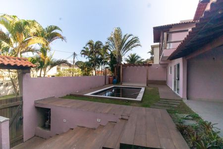 Área externa de casa à venda com 4 quartos, 500m² em Maravista, Niterói
