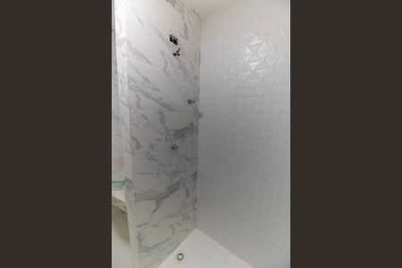 Banheiro Social de casa à venda com 4 quartos, 500m² em Maravista, Niterói