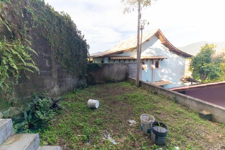 Casa à venda com 500m², 4 quartos e 3 vagas Casa à venda com 500m², 4 quartos e 3 vagasÁrea externa