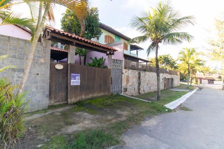 Casa à venda com 500m², 4 quartos e 3 vagas Casa à venda com 500m², 4 quartos e 3 vagasPlaquinha