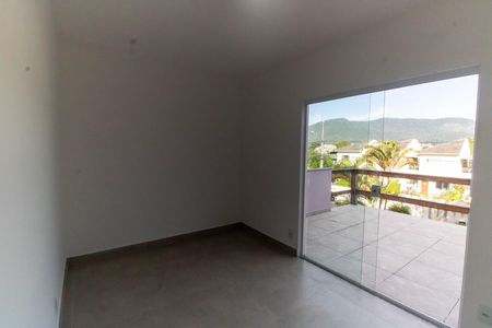 Casa à venda com 500m², 4 quartos e 3 vagas Casa à venda com 500m², 4 quartos e 3 vagasQuarto