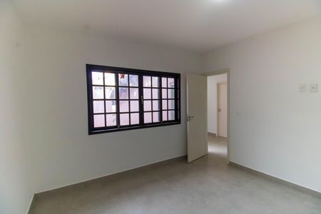 Casa à venda com 500m², 4 quartos e 3 vagas Casa à venda com 500m², 4 quartos e 3 vagasSuíte 2