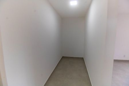 Casa à venda com 500m², 4 quartos e 3 vagas Casa à venda com 500m², 4 quartos e 3 vagasCloset da suíte 2