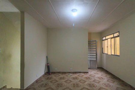 Casa à venda com 4 quartos, 350m² em Parque Santo Eduardo, São Paulo