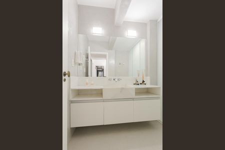 Apartamento para alugar com 135m², 2 quartos e 2 vagasBanheiro