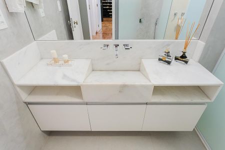 Apartamento para alugar com 135m², 2 quartos e 2 vagasBanheiro
