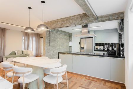 Apartamento para alugar com 135m², 2 quartos e 2 vagasCozinha