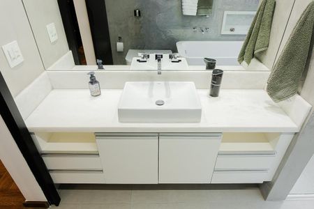 Apartamento para alugar com 135m², 2 quartos e 2 vagasBanheiro da Suíte