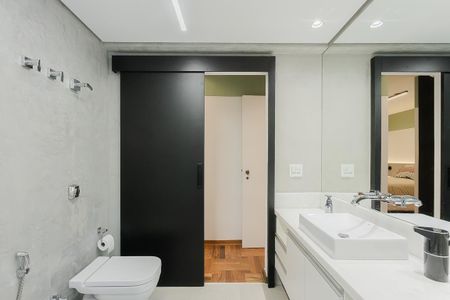 Apartamento para alugar com 135m², 2 quartos e 2 vagasBanheiro da Suíte