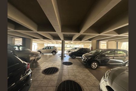 Garagem de apartamento para alugar com 2 quartos, 95m² em Itararé, São Vicente