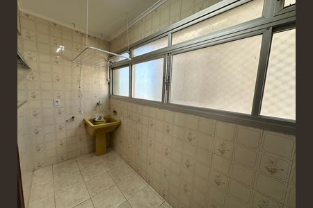 Área de Serviço de apartamento para alugar com 2 quartos, 95m² em Itararé, São Vicente