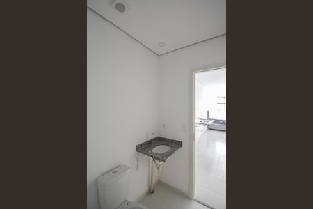 Banheiro de kitnet/studio para alugar com 1 quarto, 32m² em Vila Euclides, São Bernardo do Campo