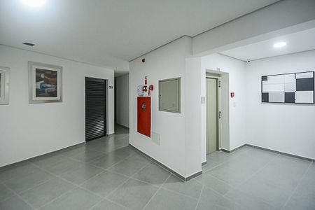 Studio para alugar com 32m², 1 quarto e sem vaga Studio para alugar com 32m², 1 quarto e sem vagaHall de entrada