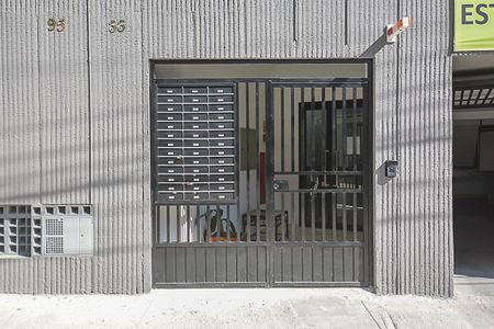 Studio para alugar com 32m², 1 quarto e sem vaga Studio para alugar com 32m², 1 quarto e sem vagaFachada e portaria