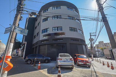 Studio para alugar com 32m², 1 quarto e sem vaga Studio para alugar com 32m², 1 quarto e sem vagaFachada e portaria
