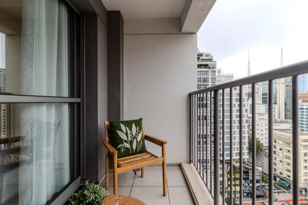 Varanda de kitnet/studio para alugar com 1 quarto, 27m² em Consolação, São Paulo