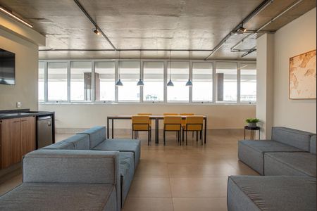 Apartamento para alugar com 28m², 1 quarto e sem vagaÁrea comum - Salão de festas