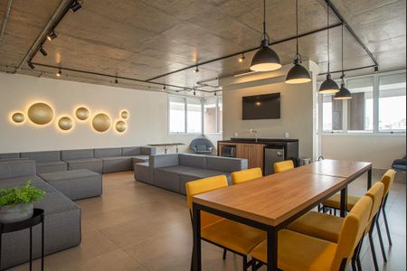 Apartamento para alugar com 28m², 1 quarto e sem vagaÁrea comum - Salão de festas