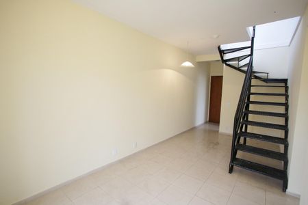 Sala de apartamento à venda com 2 quartos, 120m² em Taquara, Rio de Janeiro