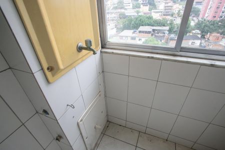 Apartamento à venda com 120m², 2 quartos e 1 vagaÁrea de Serviço
