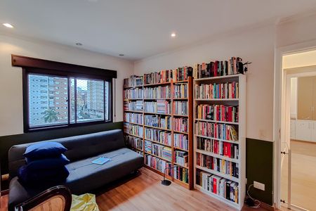 Apartamento à venda com 270m², 4 quartos e 4 vagas Apartamento à venda com 270m², 4 quartos e 4 vagasQuarto 2