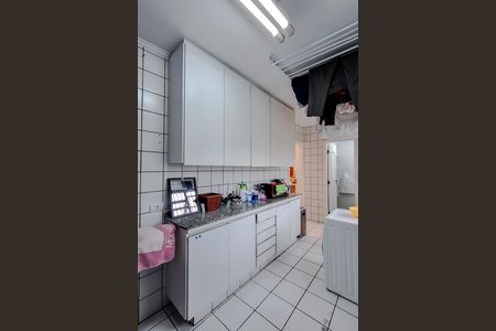 Apartamento à venda com 270m², 4 quartos e 4 vagas Apartamento à venda com 270m², 4 quartos e 4 vagasÁrea de Serviço