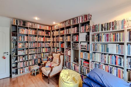 Apartamento à venda com 270m², 4 quartos e 4 vagas Apartamento à venda com 270m², 4 quartos e 4 vagasQuarto 2