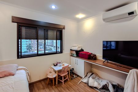 Apartamento à venda com 270m², 4 quartos e 4 vagas Apartamento à venda com 270m², 4 quartos e 4 vagasQuarto 1
